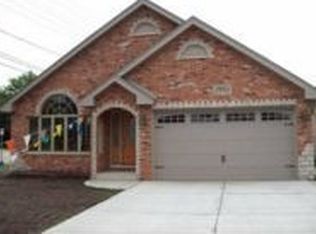 5603 W 82nd St, Burbank, IL