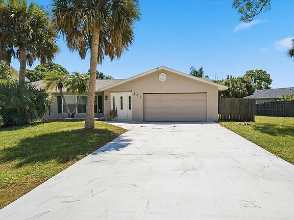 3rd image of 681 LAYPORT Drive