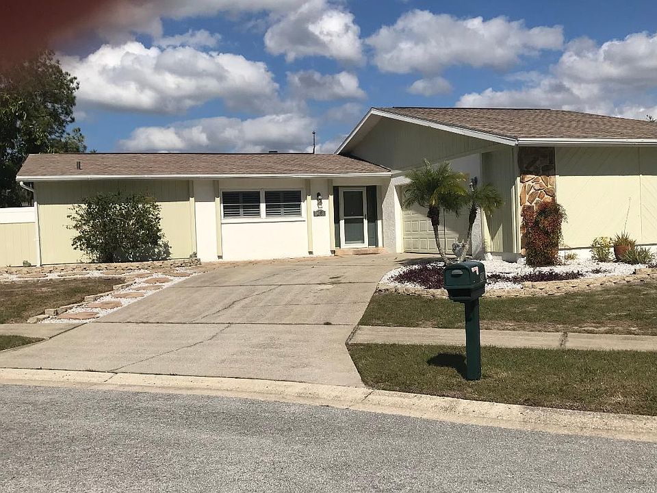 1st image of 20 Pembrook Cir