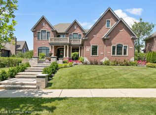 1007 Caroline Ct, Naperville, IL 60565