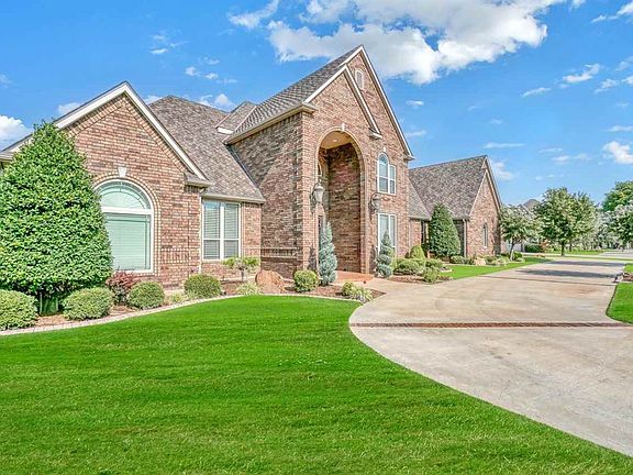 2nd image of 8212 NW Stonebridge Ct