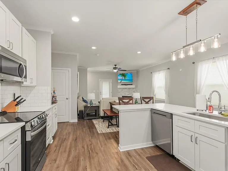 1095 N Findley St #1 — Photo 12