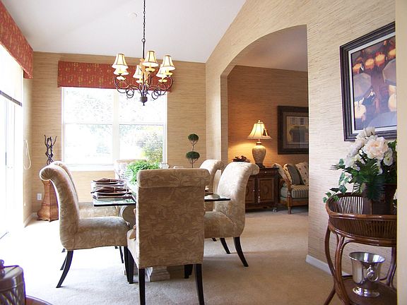 Bonus Rm/ Formal Dining