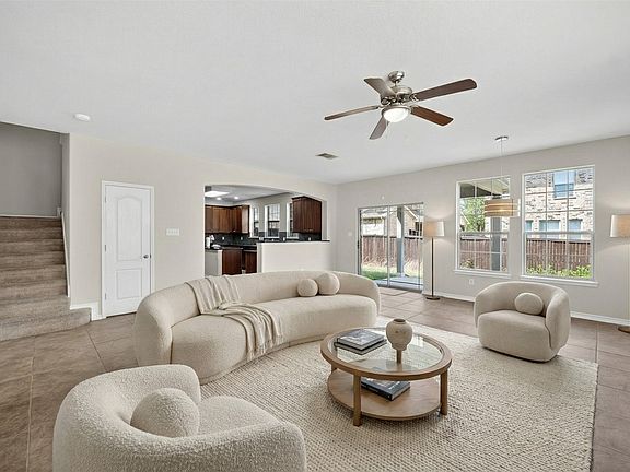 4th image of 2309 Shingle Ln