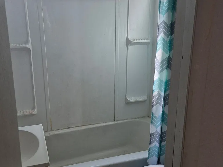 505 N Bromley Ave — Photo 9