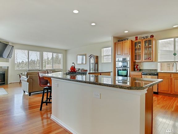 5th image of 6103 Montevista Dr SE