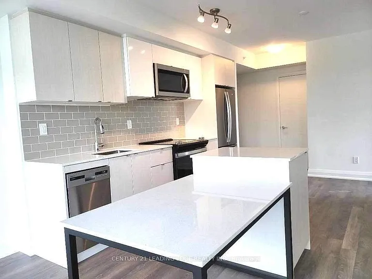 1461 Lawrence Ave W #302 — Photo 12