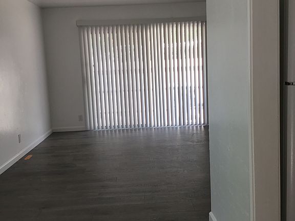 4th image of 4228 N Holt Ave