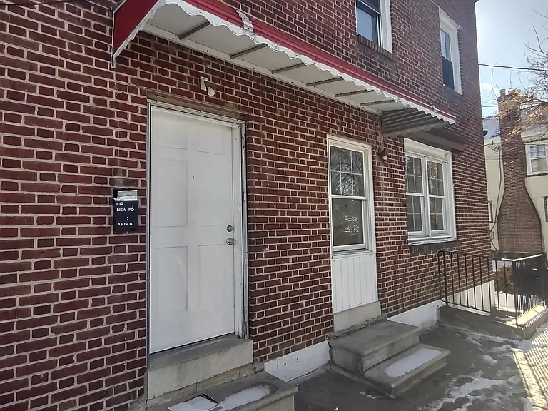 412 New Rd #B — Photo 1
