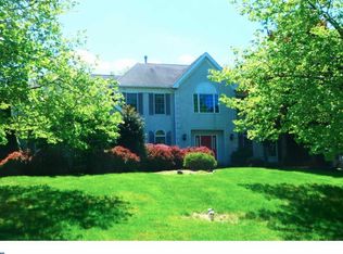 2124 Inverness Ln, Berwyn, PA 19312