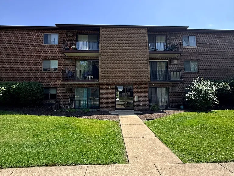 7435 Tiffany Dr #2C — Photo 1