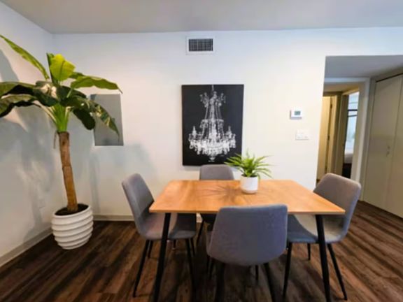 2nd image of 2806 Reagan St APT 206