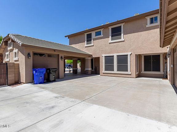 3rd image of 17814 W WOOD Drive