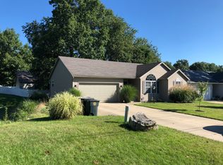 1523 Darden Rd, South Bend, IN 46628