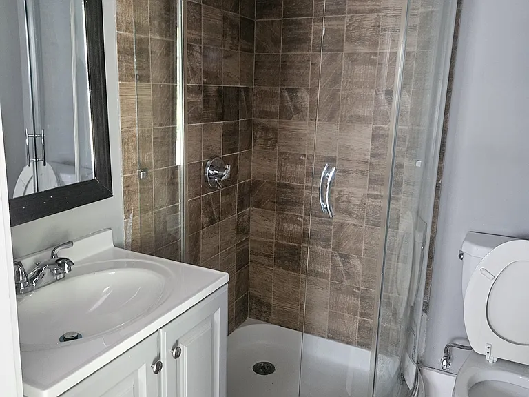 14 Hillside St #5 — Photo 4