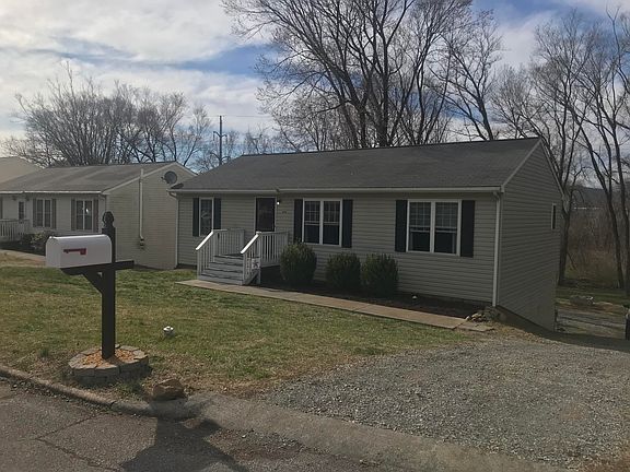 2nd image of 4796 Long Acre Dr NE
