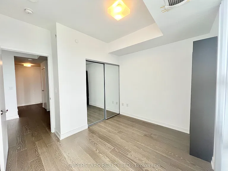 11 Wellesley St W #5806 — Photo 20