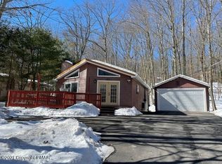 22 Vacation Dr, White Haven, PA