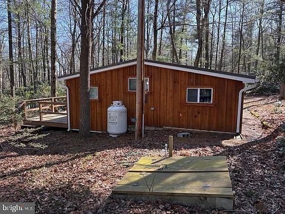 4th image of 465 Miltonberger Rd