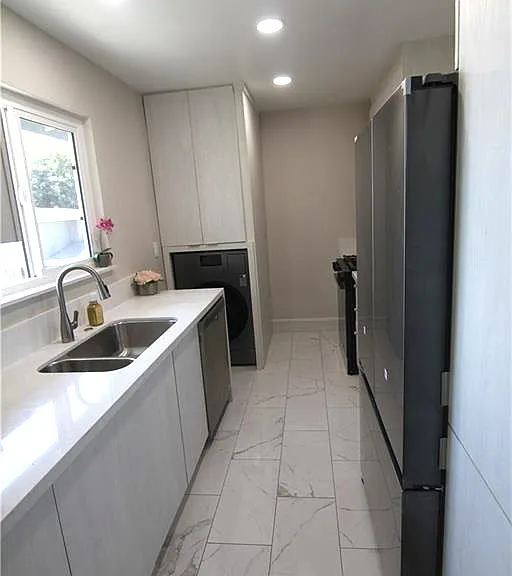 1512 N Allen Ave — Photo 4