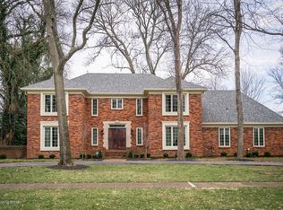 8309 Croydon Cir, Hurstbourne, KY 40222