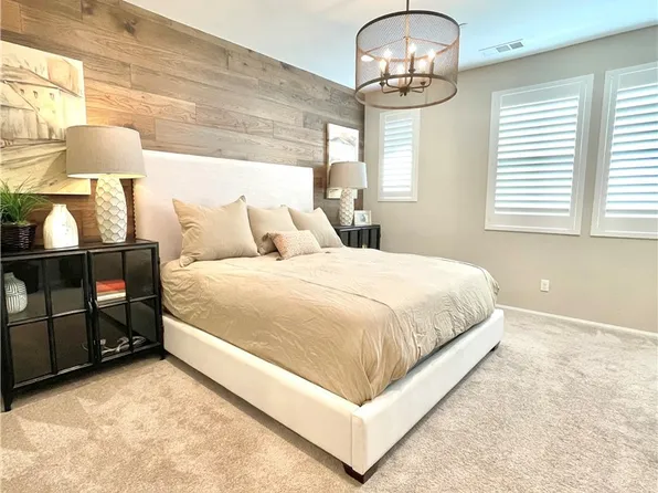 402 Nuez St, Camarillo, CA 93012