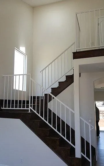 4442 Santa Ana St — Photo 9