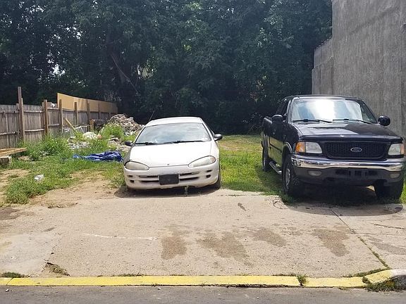 5th image of 2319 N Smedley St