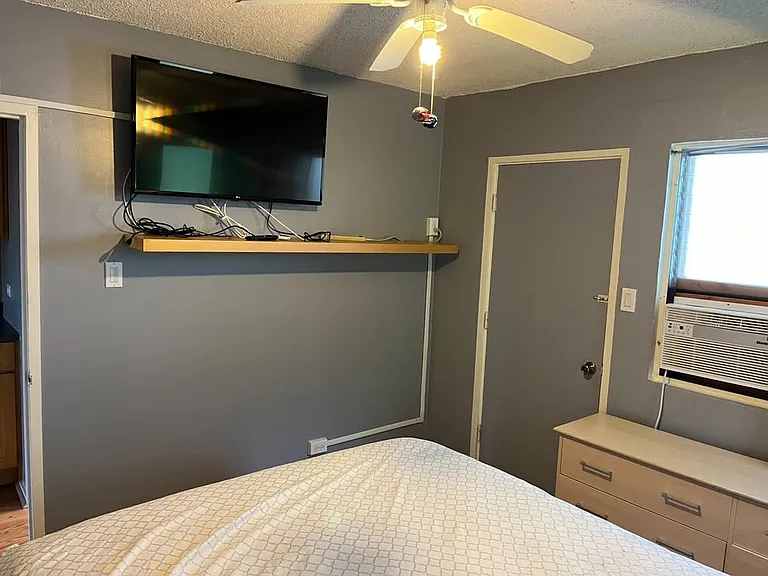 1614 Emerson St #9 — Photo 10