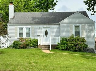 1160 Hilltop Dr, Saint Louis, MO 63132