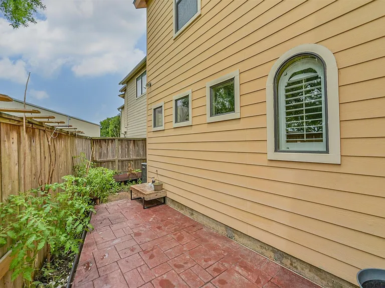 11025 Robin Hood Ct — Photo 21