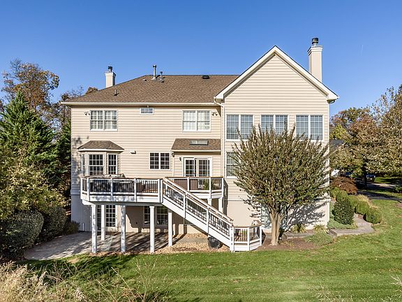 5th image of 43225 Augustine Pl