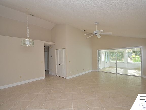 3rd image of 17 Andover Dr