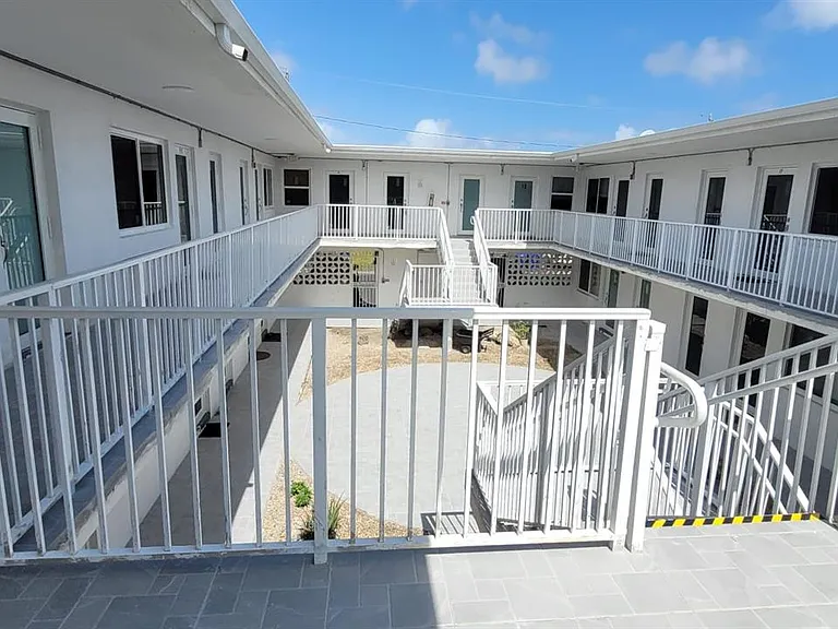 1719 Wiley St #2 — Photo 31