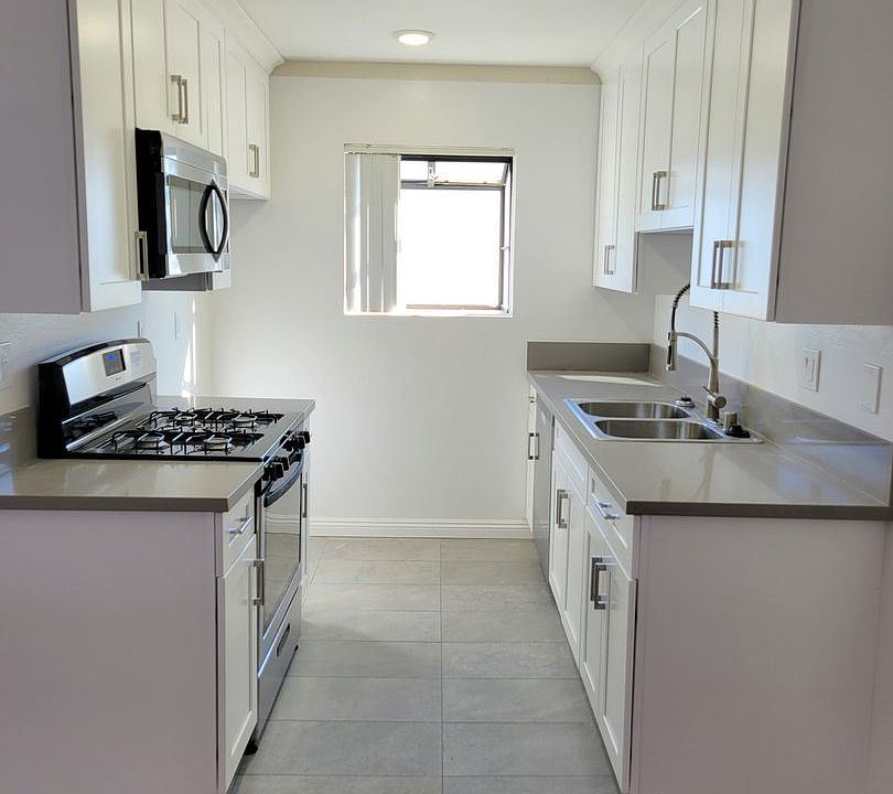 1st image of 14423 Tiara St Unit 7-10