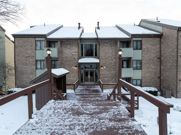 2D1 Mountain Villas Dr, Champion, PA 15622