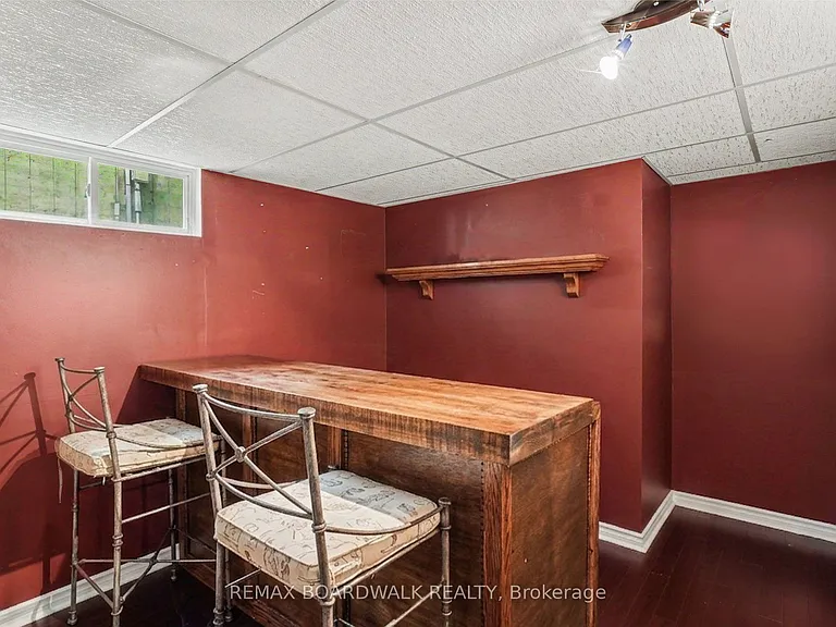 84 Sherway Dr — Photo 24