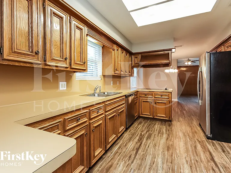 15806 Afore Dr — Photo 5