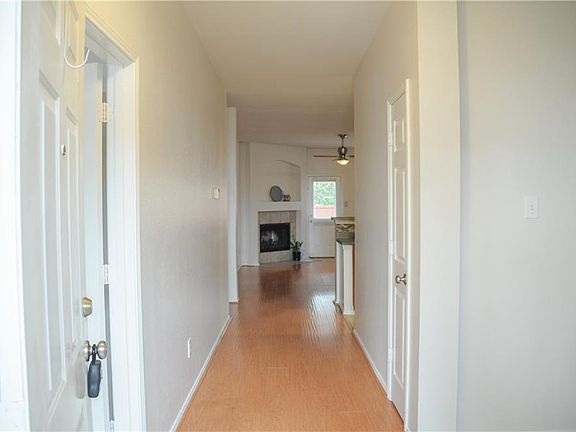2nd image of 3216 Paradise Valley Dr