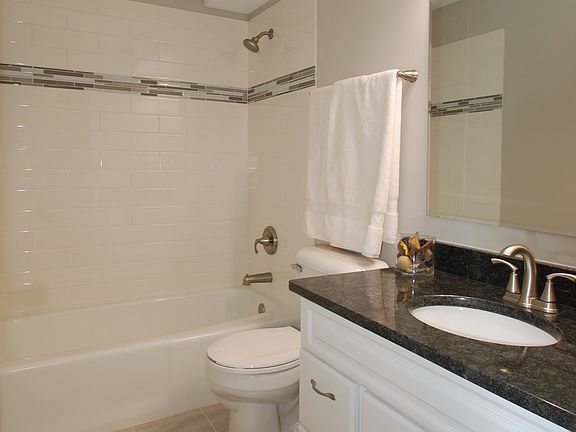 5th image of 8790 Ironwood Ave S