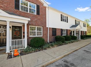 9208 Eager Rd, Saint Louis, MO 63144