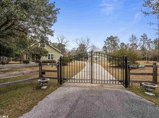 24055 Hubbard Ln, Bay Minette, AL 36507