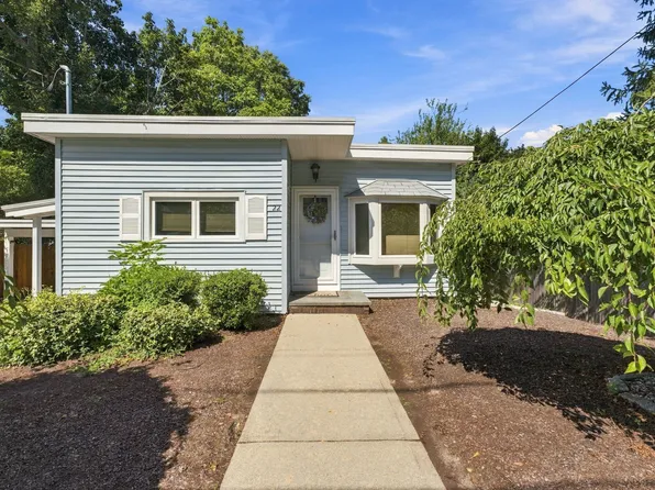 22 Urrico Ave, North Smithfield, RI 02896