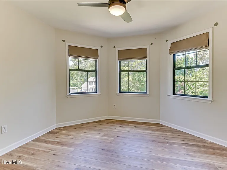139 Crawford Dr — Photo 26