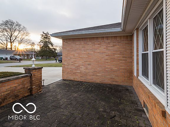 5th image of 450 Heritage Dr