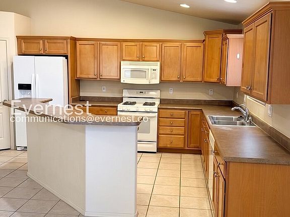 3rd image of 10454 E Ravenswood St