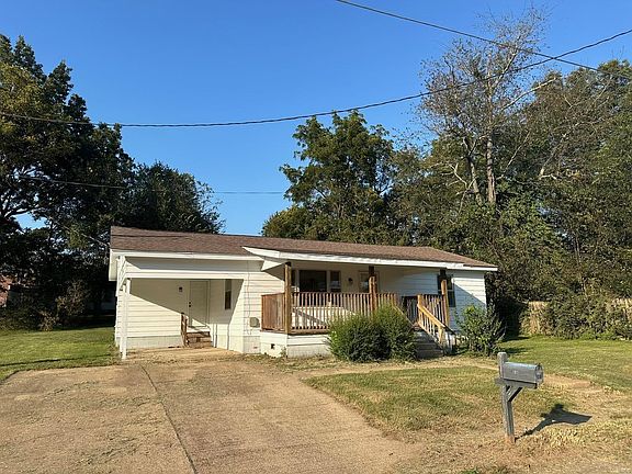 5th image of 307 Locust St