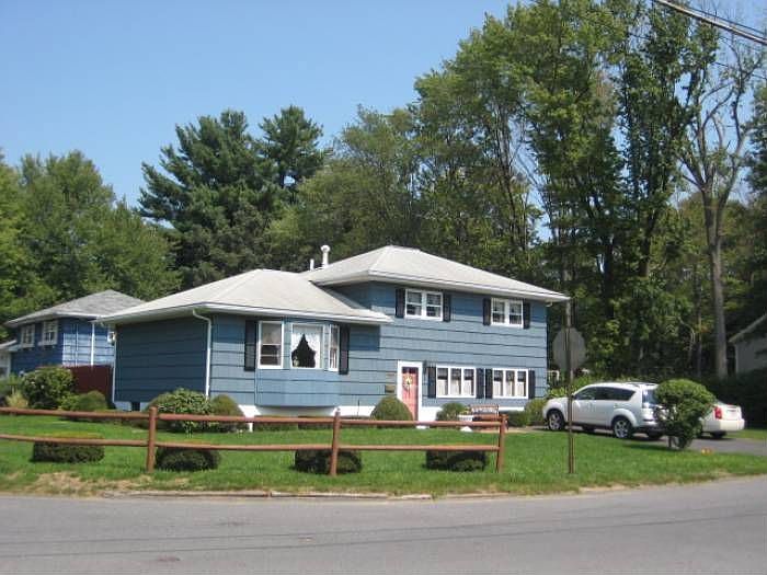 1st image of 24 Manor Ln