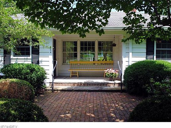 3rd image of 284 Bentleyville Rd