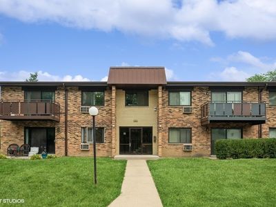 2612 N Windsor Dr UNIT 201, Arlington Heights, IL, 60004